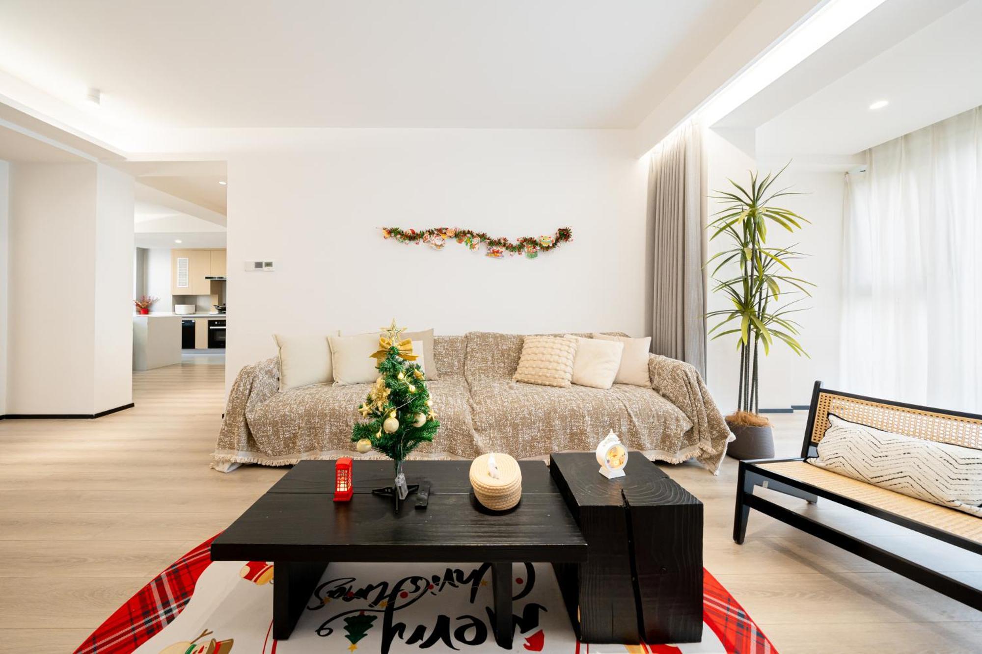 Huili Garden, 3brs High-end Design * Shanghai