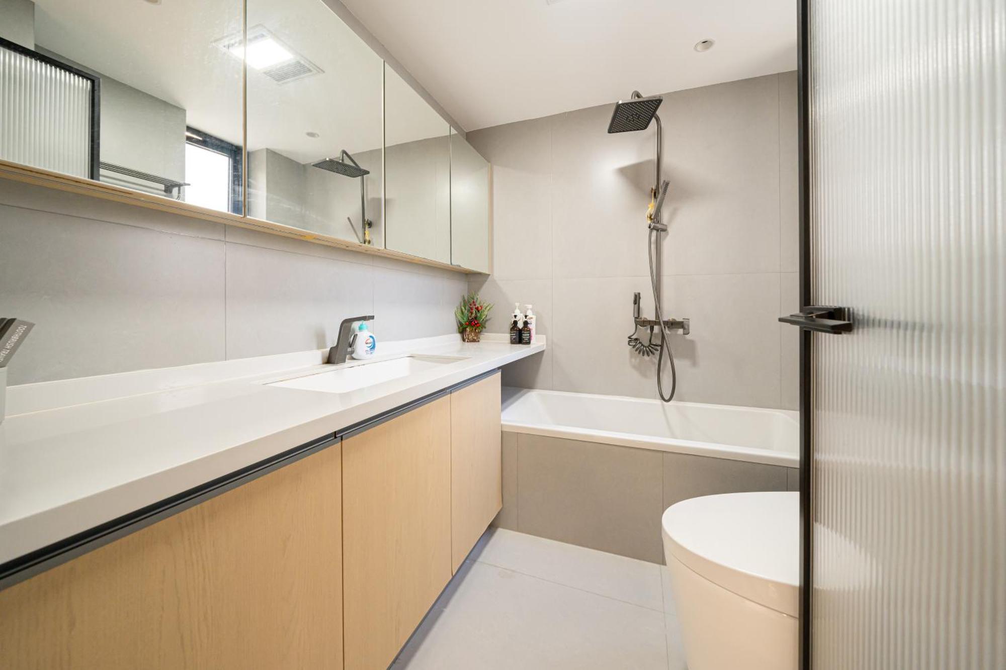 Huili Garden, 3brs High-end Design Apartment Shanghai